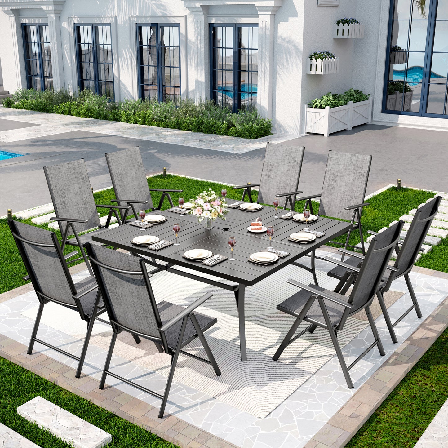Captiva Designs 9 件套宽敞方形金属板顶桌,带伞孔和蓝色可躺式折叠吊带椅