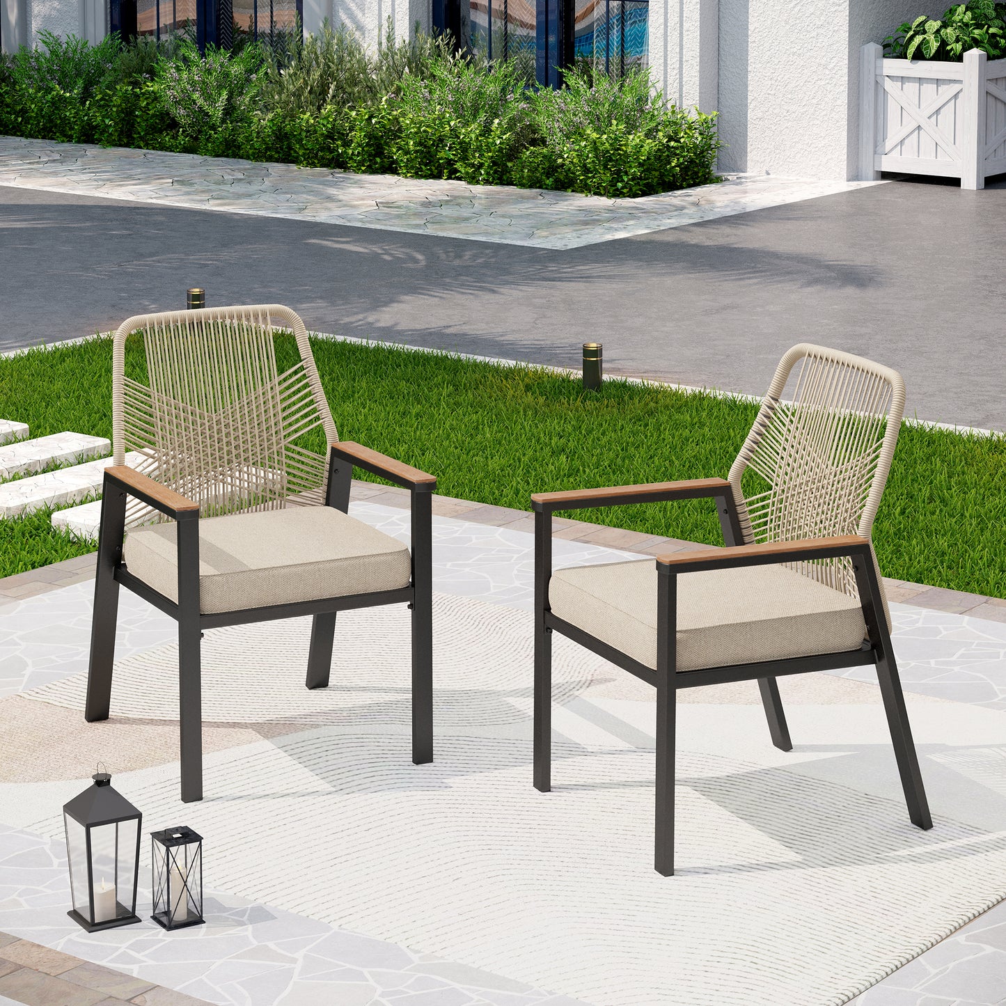 Captiva Designs 2 件套户外用餐米色藤条椅，带厚垫