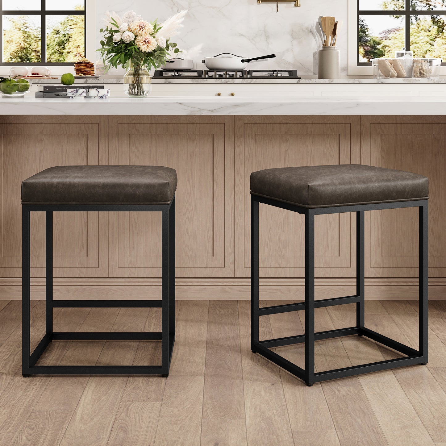Captiva Designs 24 inch Counter Height Bar Stool with Faux Leather Cushion and Sturdy Metal Frame