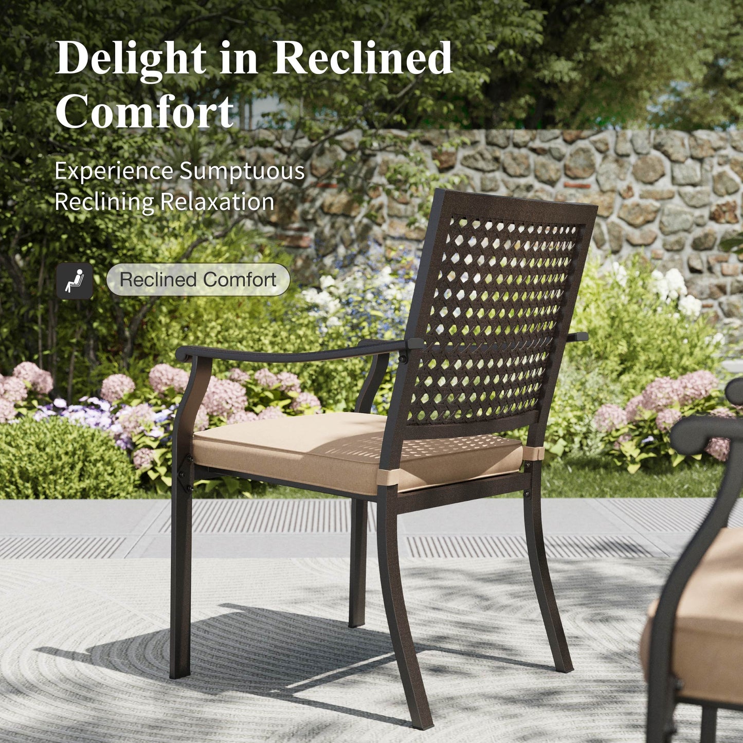 Captiva Designs 5 件套露台餐厅钢制套装，配有仿木方桌和带靶心图案的可堆叠椅子