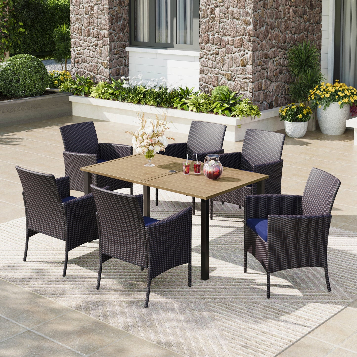 Captiva Designs 7 件套露台木质板条钢桌，带伞孔和软垫扶手藤椅