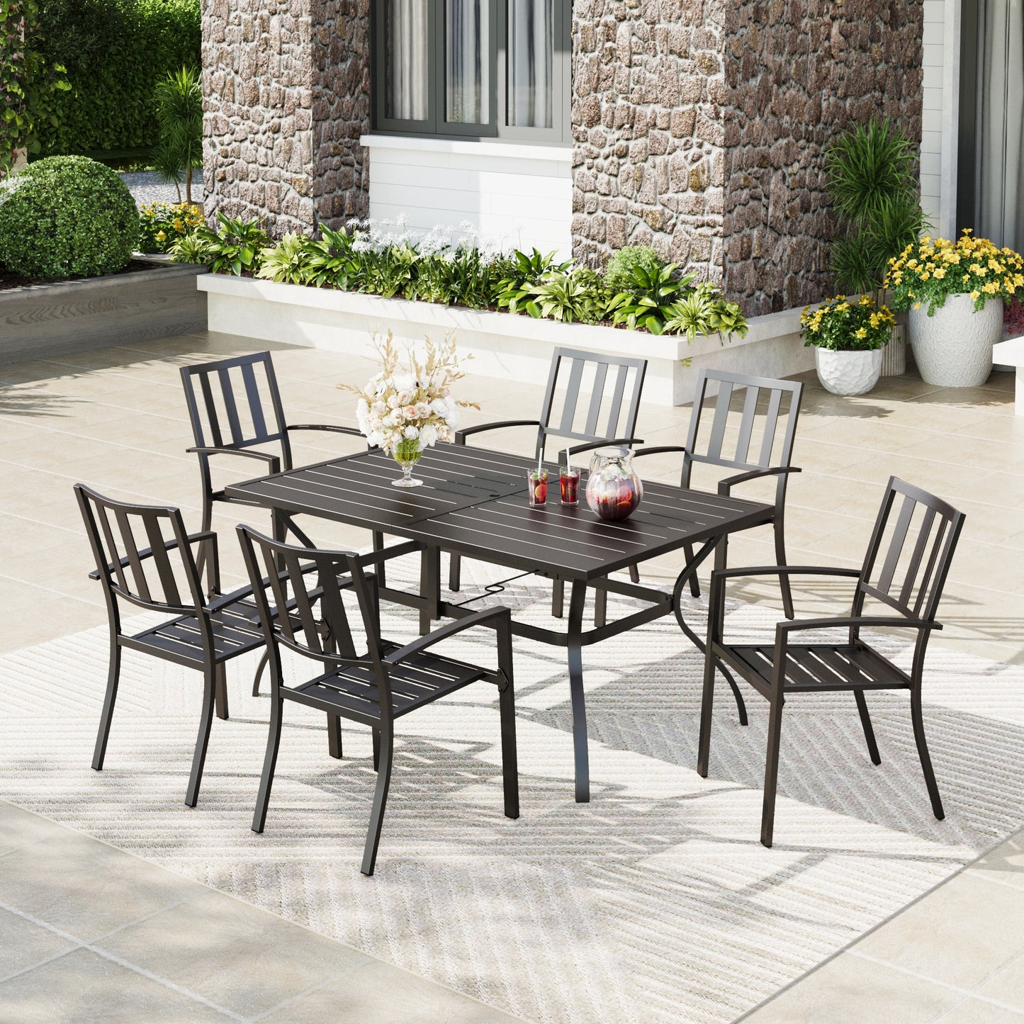 Captiva Designs 7 件套露台餐桌椅套装，配有带板顶的矩形桌子和带剥离式靠背的金属可堆叠椅子