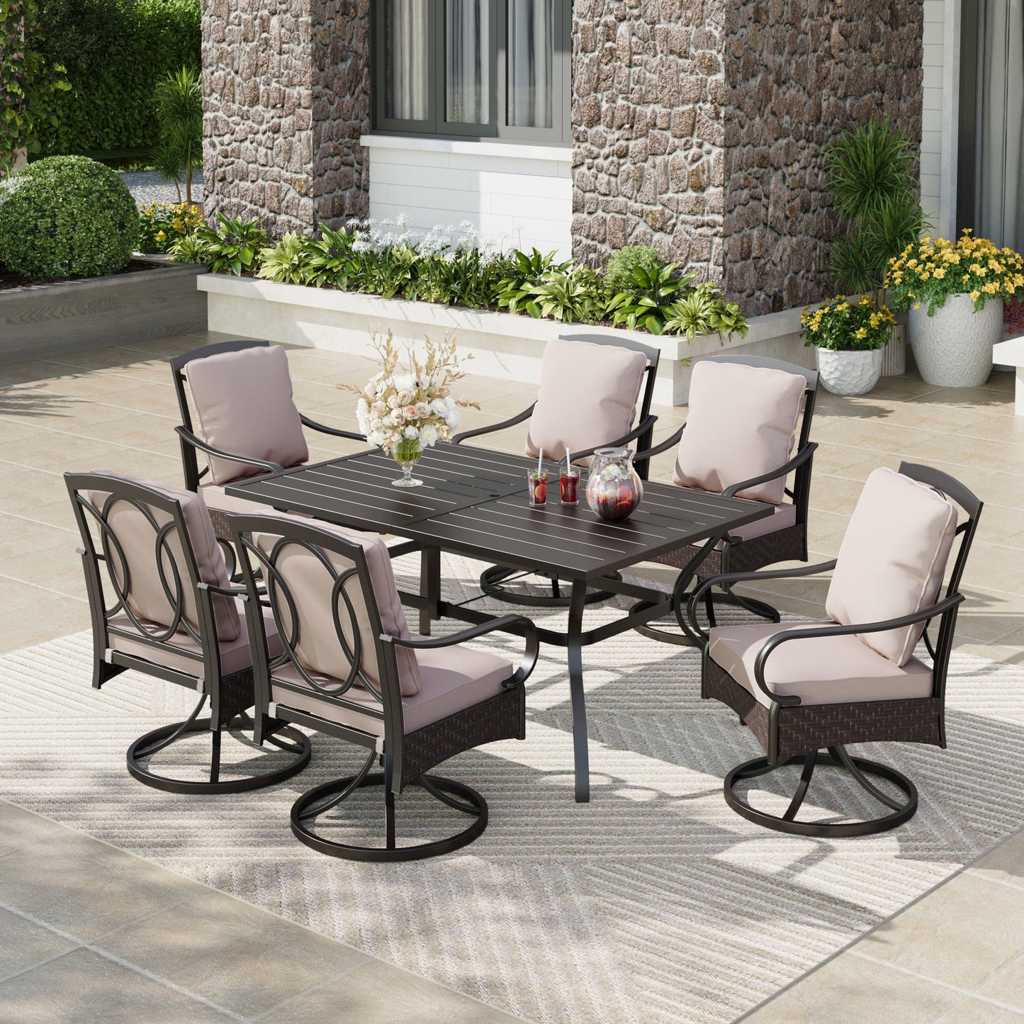 Captiva Designs 7 件套露台餐桌椅套装，配有带板顶的矩形桌子和藤制金属椅子以及可拆卸靠垫