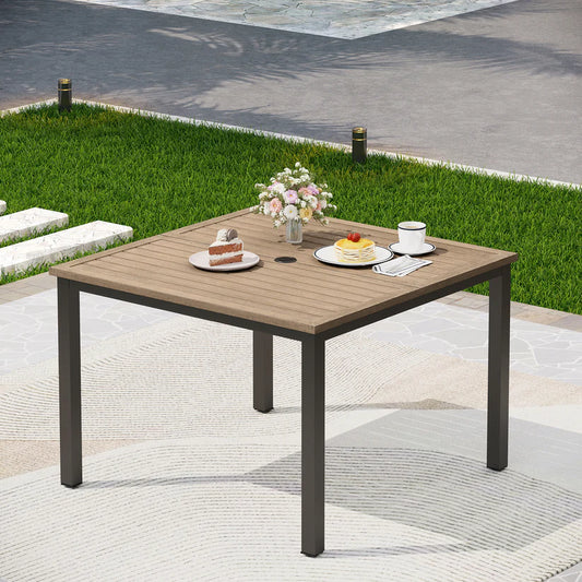 OUTDOOR FURNITURE(table)