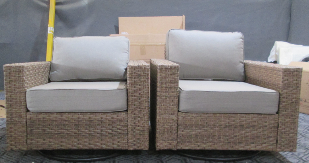 OUTDOOR FURNITURE(CHAIR)